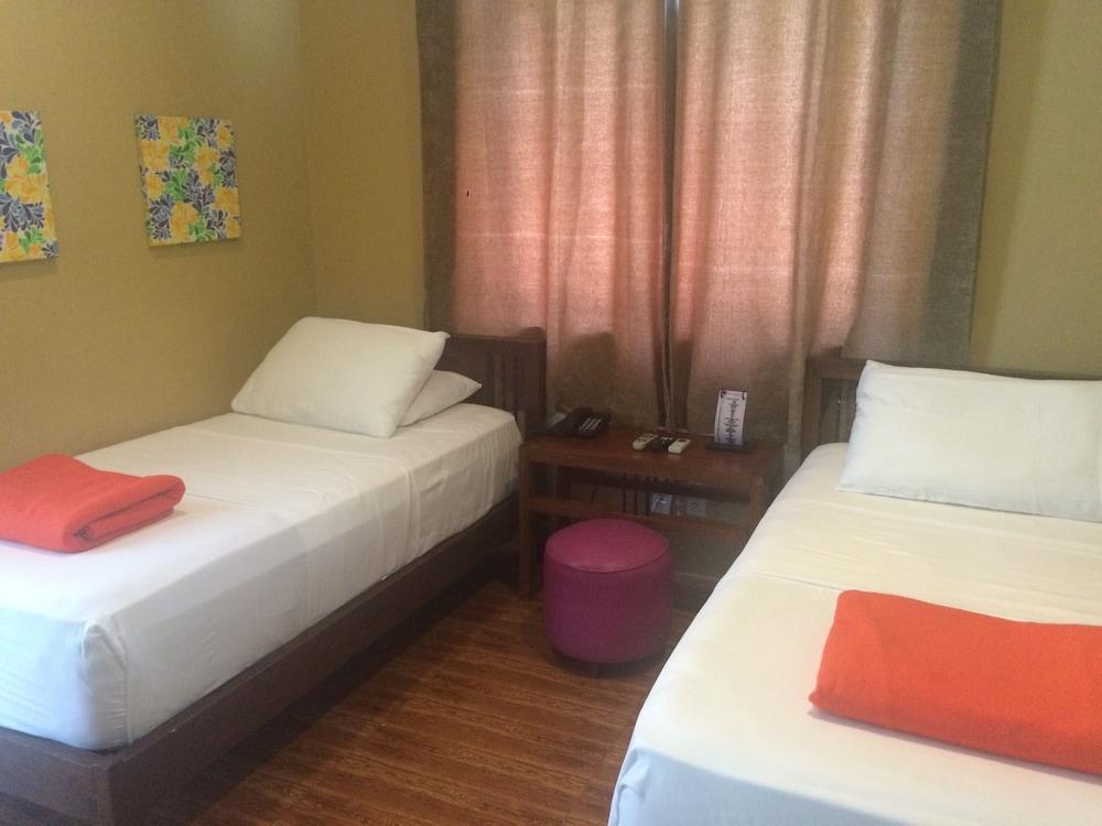 Purple Tree Bed & Breakfast Paranaque City Esterno foto