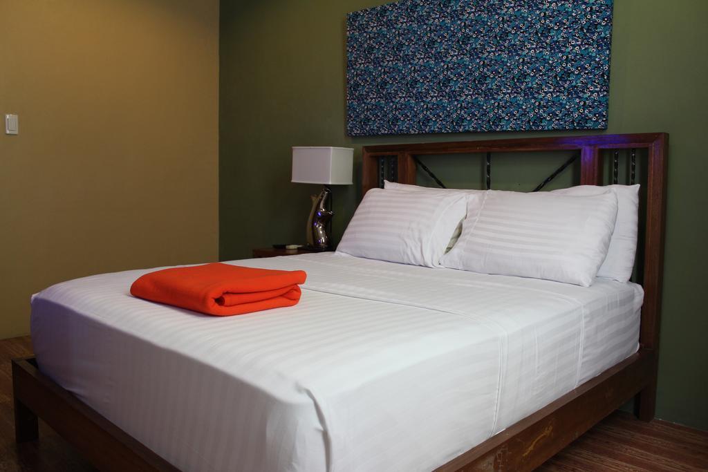 Purple Tree Bed & Breakfast Paranaque City Esterno foto